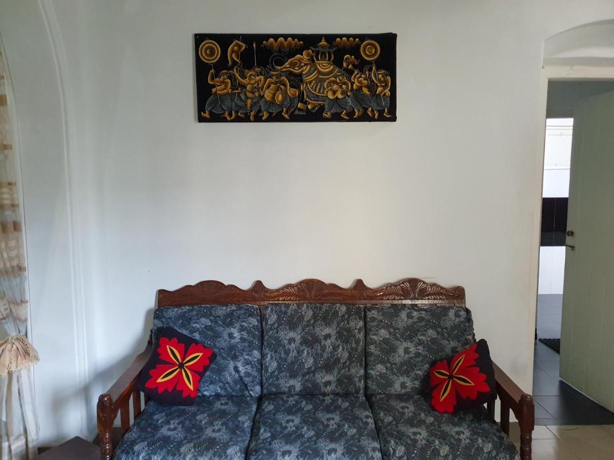 ホテル Ruchi House ヌワラ・エリヤ エクステリア 写真